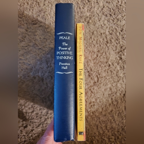Book Bundle 1952 The Power of Positive Thinking & 1997 The Four Agreements - Picture 6 of 7